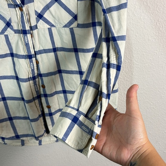 J. Crew Flannel Button Down Shirt Off White Blue size 0 P - Picture 6 of 10